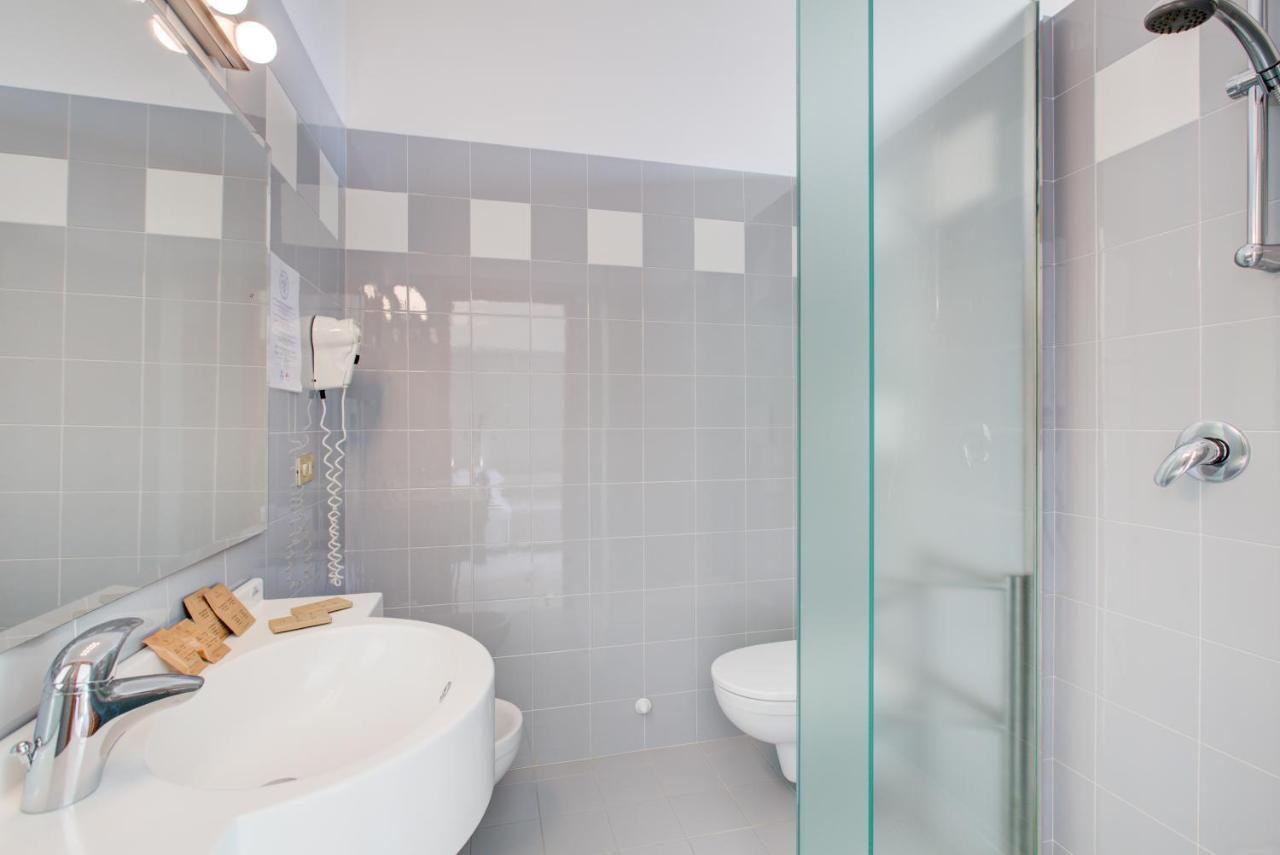 Hotel Ivano Rimini Luaran gambar