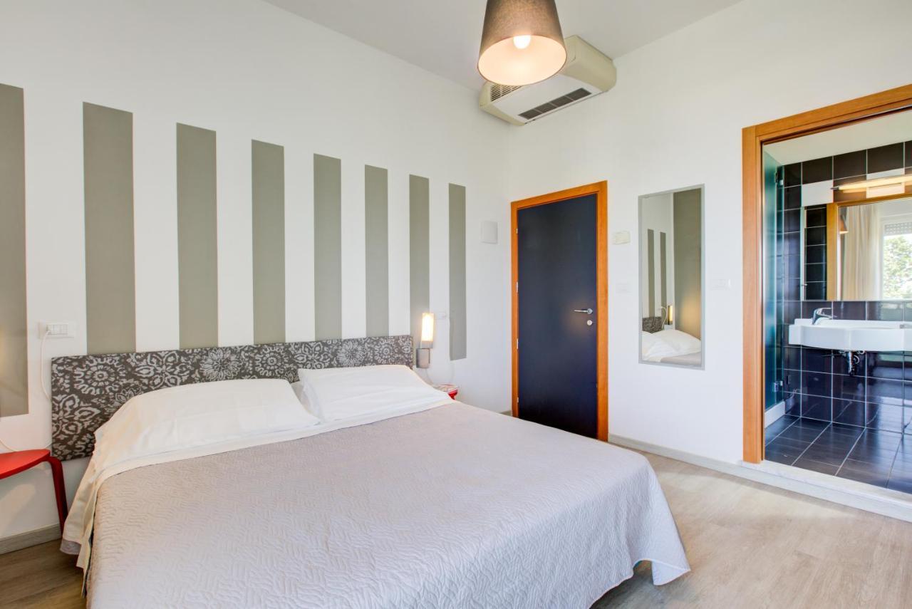Hotel Ivano Rimini Luaran gambar